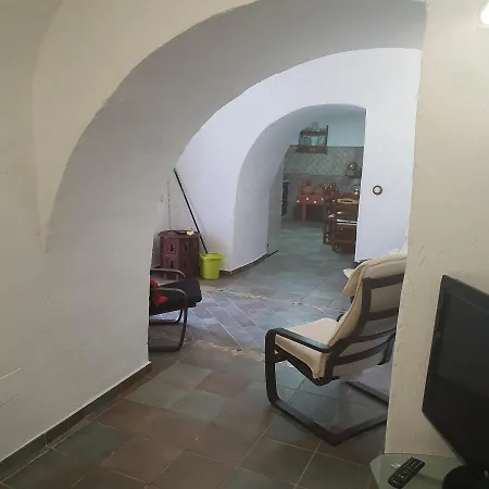 Cueva De Manuel Alpesi faház *